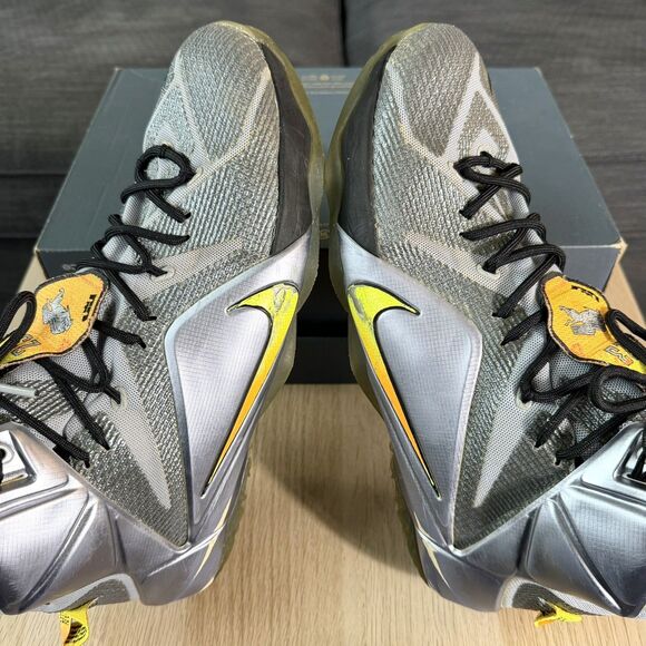 Nike LeBron XII 12 Flight Wolf Grey/Citrus 684593-080 Basketball Men\'s Size 13